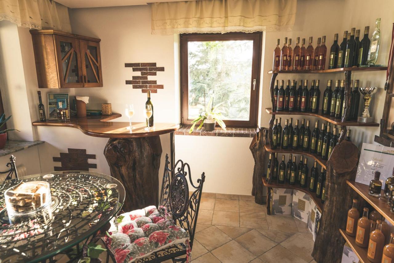 Hartmannsdorf Wein & Gaestehof Erlacher المظهر الخارجي الصورة